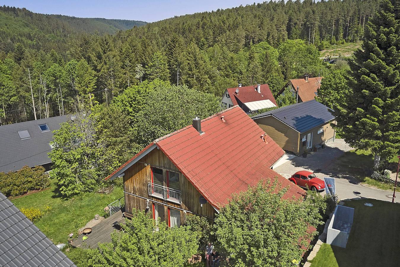 Ganze Wohnung, Apartment 'Ferienwohnung, 47qm' mit gemeinsamer Terrasse, gemeinsamem Garten und Wlan in Oberreichenbach, Nordschwarzwald