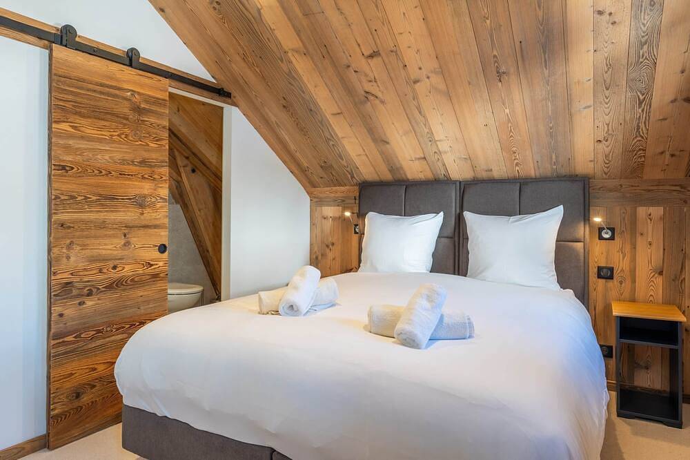 Ganze Wohnung, Large luxury apartment in the mountains in Glières-Val-de-Borne, Region Bonneville