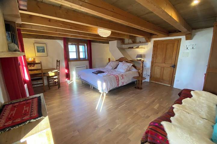 Gîte pour 6 personnes, avec jardin, animaux acceptés à Notre-Dame-du-Pré - 2