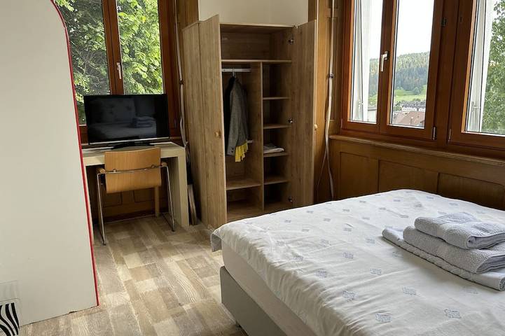 Ganze Wohnung, Studio Dans Immeuble Bourgeois Avec Magnifiques Vues in Tramelan, Grand Chasseral