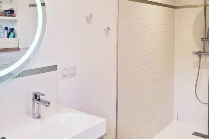 Location de vacances pour 7 personnes, avec jacuzzi et jardin à Montrem - 4