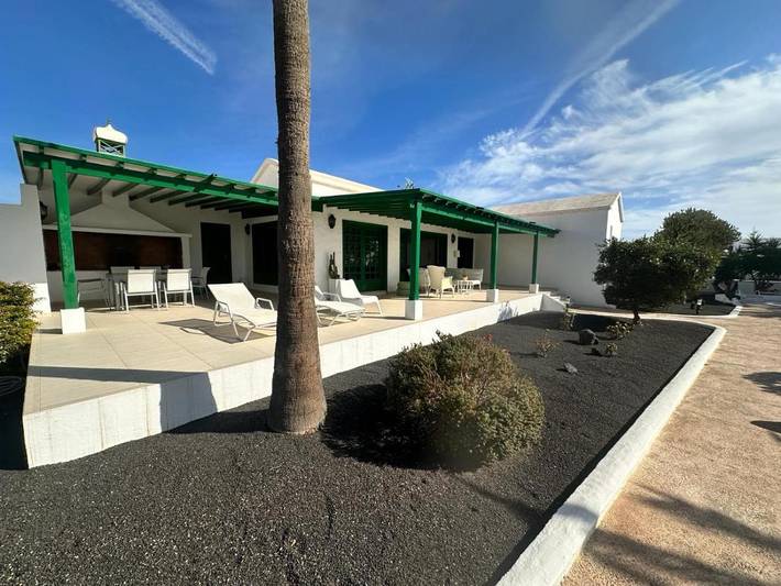 Casa rural para 6 personas, con Terraza además de Jardín y Vistas en San Bartolomé - 4
