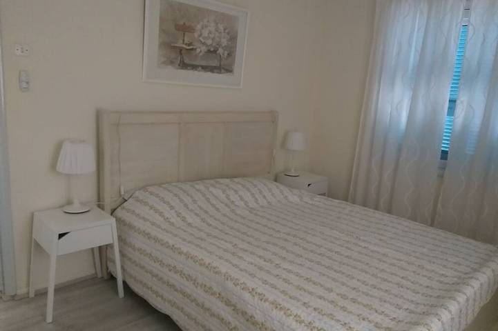 Location de vacances pour 8 personnes, avec balcon et jardin dans Panormos - 4