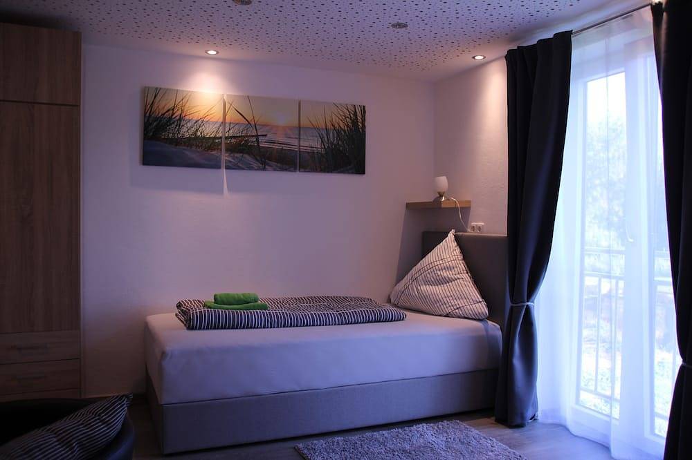 Ganze Wohnung, Zauberhaftes ( 60qm ) Gästehaus/Ferienwohnung \" Am Tiefenbach \" in Ostbayern