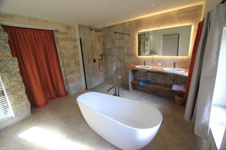 Chambre d’hôte pour 2 personnes, avec jardin ainsi que terrasse et vue à Sartène - 3