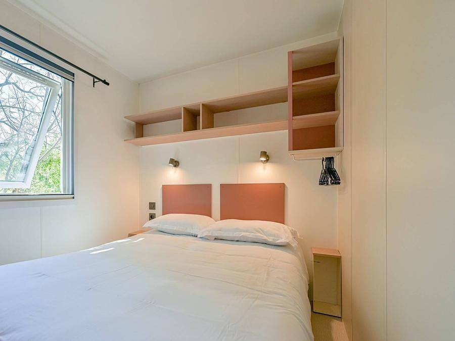 Aunis Club Vendée - Mobilhome 8 personnes - Comfort | 4 Ch. | 8 Pers. | Terrasse surélevée | 2 Sdb | Clim. in La Tranche-sur-Mer, Vendée