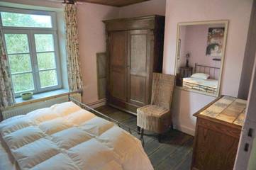 Gîte pour 8 personnes, avec vue ainsi que jardin et terrasse dans Soy