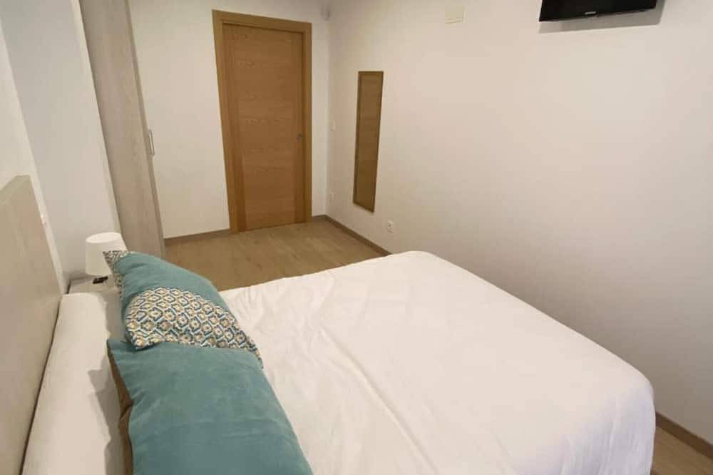 Entire apartment, Sophie Apartments 'Grande' with Private Terrace and Wi-Fi in Burela, Galician Coast
