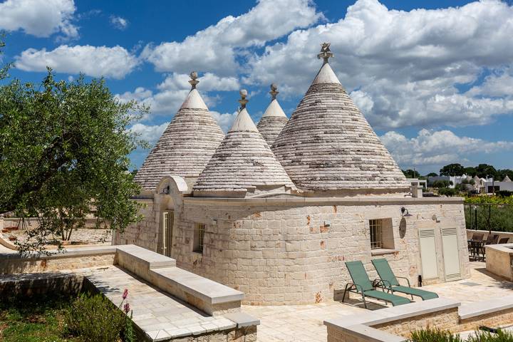 Trullo per 5 persone a Locorotondo