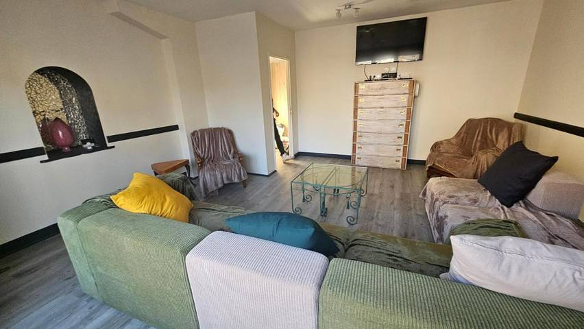 Location de vacances pour 15 personnes, avec jardin ainsi que vue et sauna à Burlats - 3