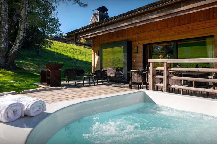 Chalet pour 12 personnes, avec jardin ainsi que jacuzzi et sauna