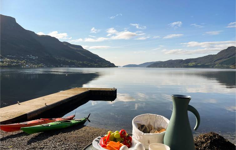 Ganze Ferienwohnung, Ferienwohnung für 3 Personen mit Terrasse in Vindafjord