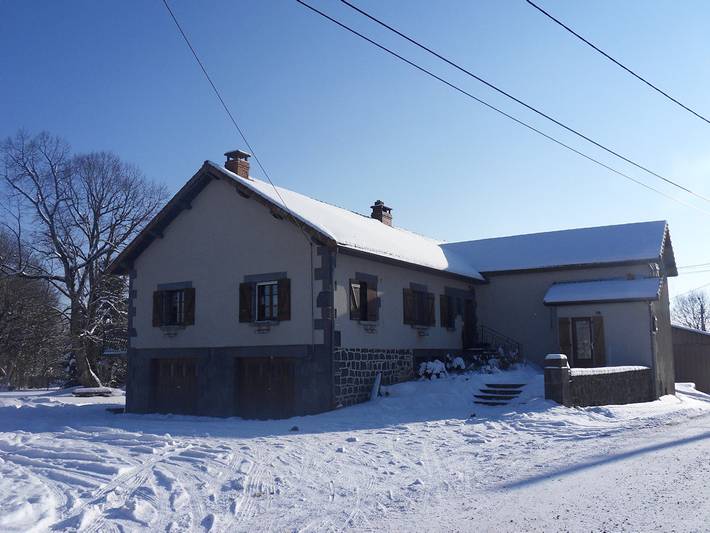 Gîte pour 3 personnes, avec jardin et terrasse dans le Puy-de-Dôme - 2