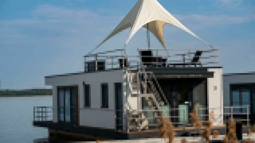 Boot für 4 Personen, mit Terrasse und Seeblick im Lausitzer Seenland