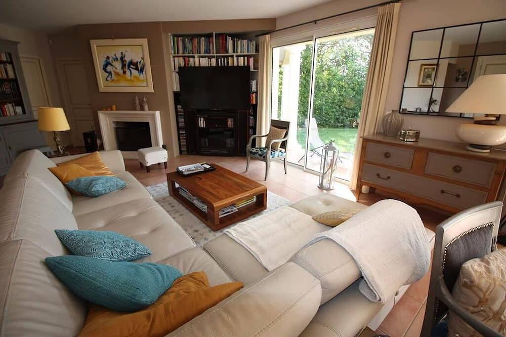\"Orcivale\" Luxury Villa in Mougins - Spacious Pool and Air Conditioning in Mougins, Mittelmeerküste (Frankreich)