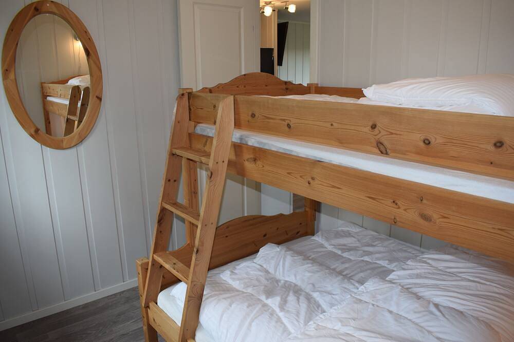 5-s hytte på Skeikampen ved sjø og turstier in Skeikampen, Gausdal