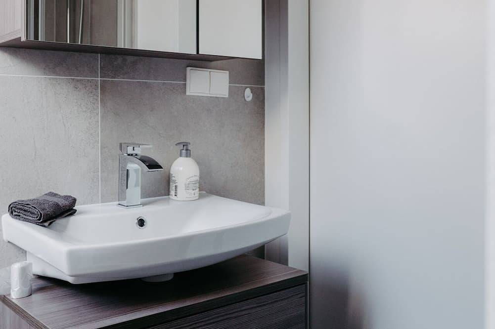 Gemütliches Ferienhaus in historischer Hofgasse in Mörbisch am See, Leithaberg