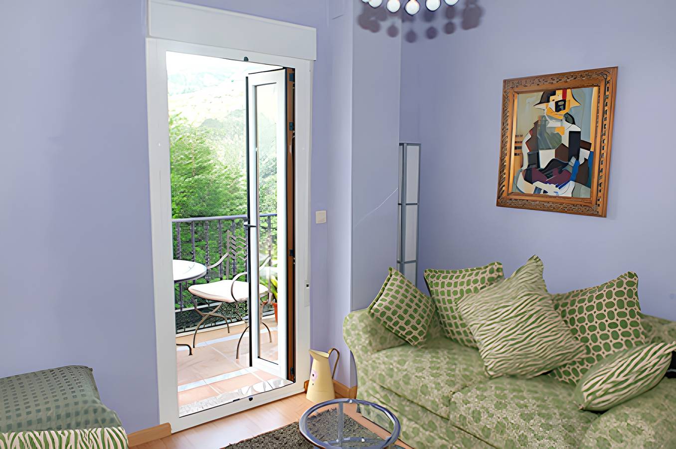 Apartamento entero, Apartamento encantador en San Antolin 35 m² con piscina compartida in Ibias, Provincia de Asturias