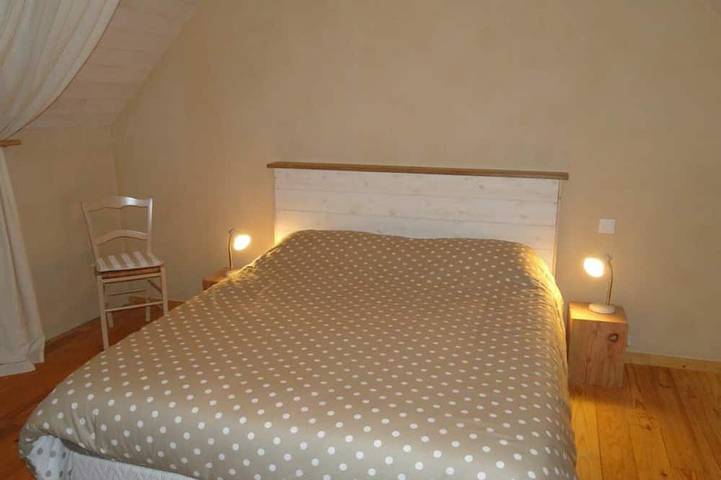 Gîte pour 3 personnes, avec jardin à Saint-Denis-le-Vêtu - 2