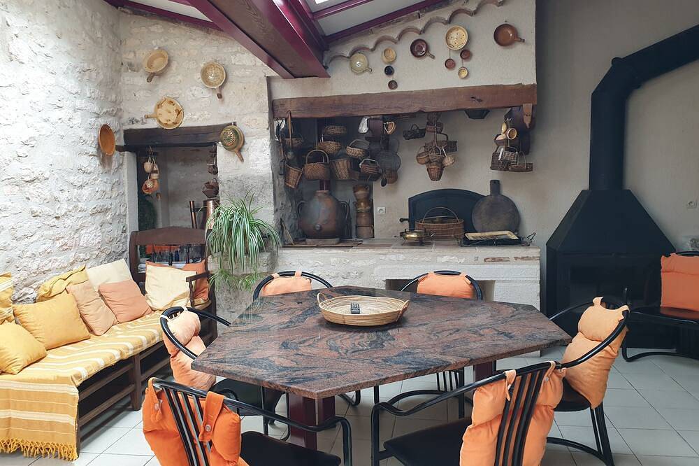 Chez Daniele - Maison pleine de charme au cœur du village de Lalbenque in Lalbenque, Quercy