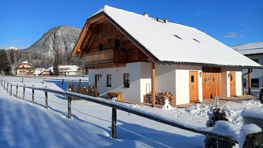 Chalet für 4 Personen, mit Balkon und Garten in Mauterndorf