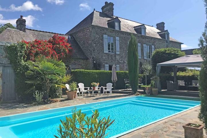 Gîte pour 2 personnes, avec piscine et jardin