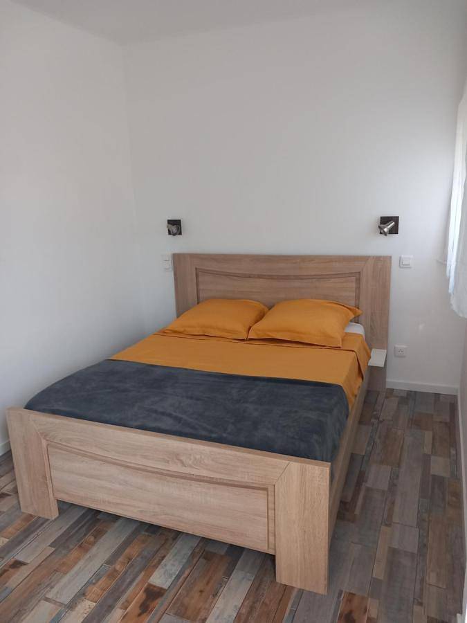 Gîte pour 4 personnes, avec jardin et vue à Gigean - 4