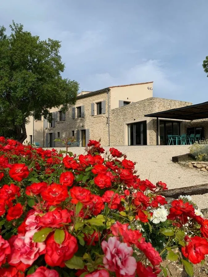 Casa de huéspuedes para 3 personas, con jardín además de piscina y vistas - 1
