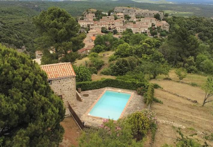 Maison de vacances pour 4 personnes, avec vue et jardin ainsi que terrasse et piscine