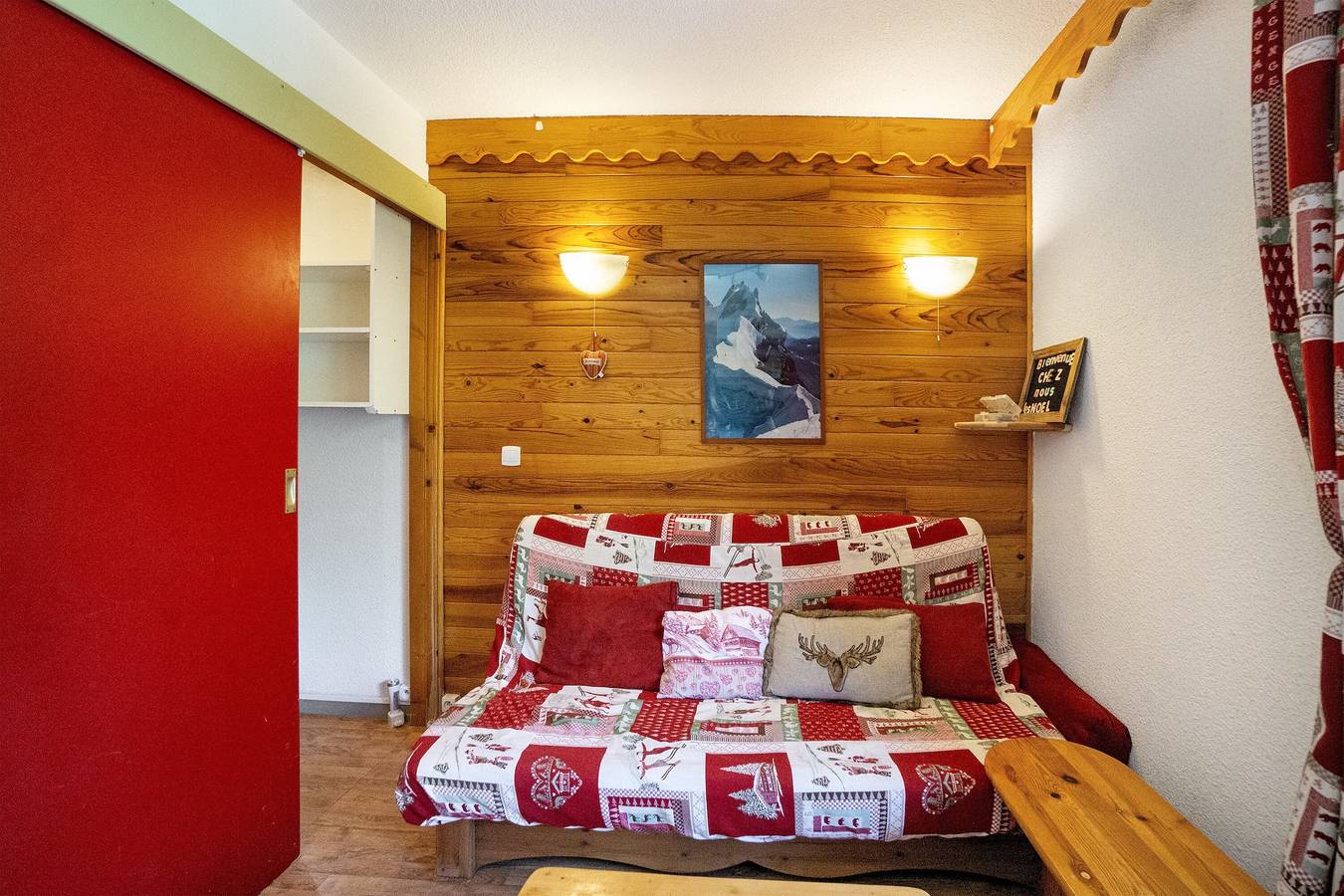 Apartamento entero, Apartamento 'A2 302 Appart Au Pied Des Pistes' con vistas a la montaña, balcón y Wi-Fi in Saint-François-Longchamp, Le Grand Domaine