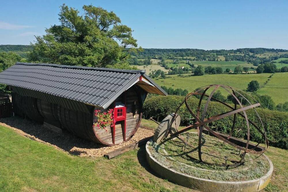 Magnifique Gîte Insolite le coup de foudre (Dans des Tonneaux) in Vimoutiers, Région d'Argentan