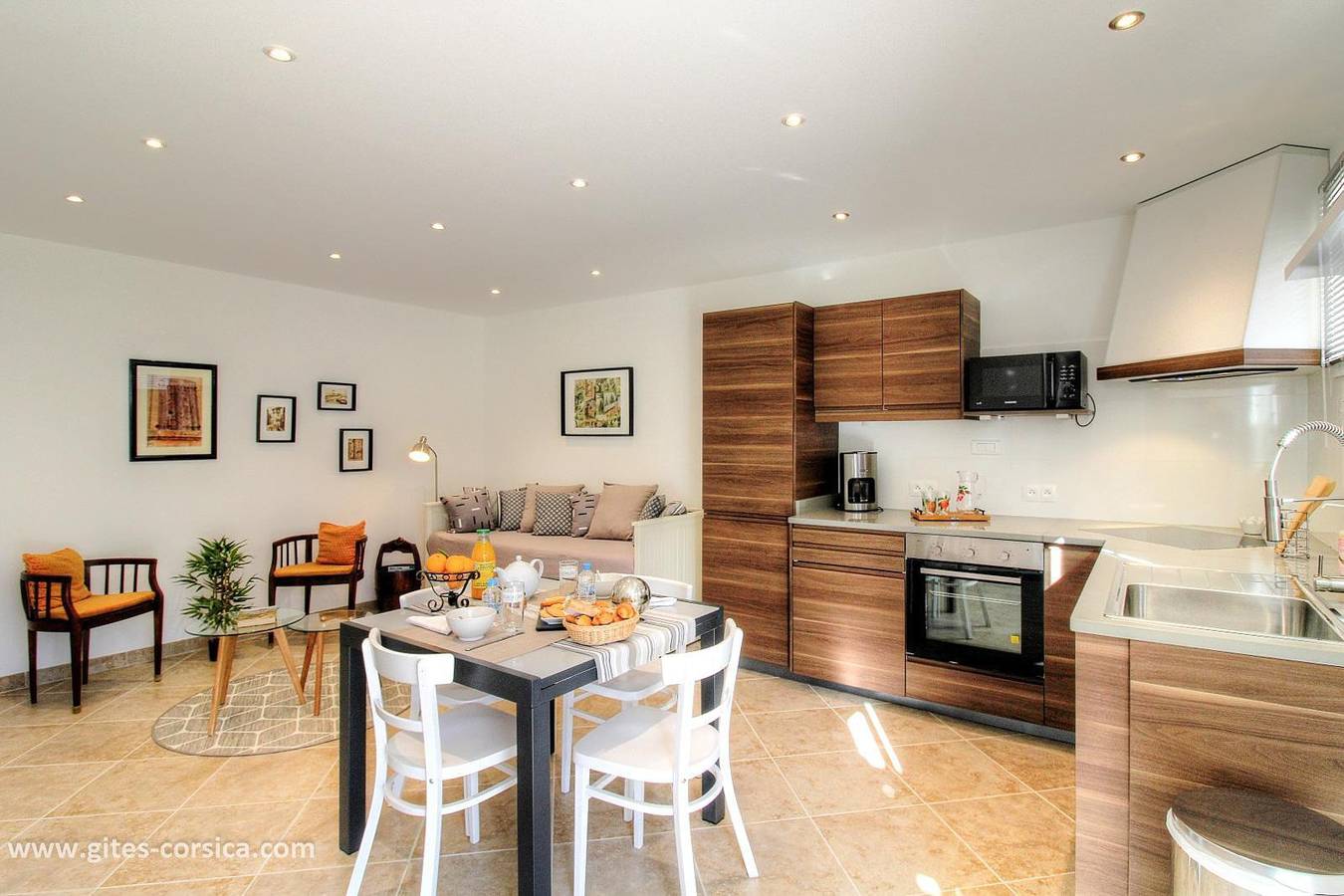 Petra rossa in Peri, Ajaccio und Umgebung