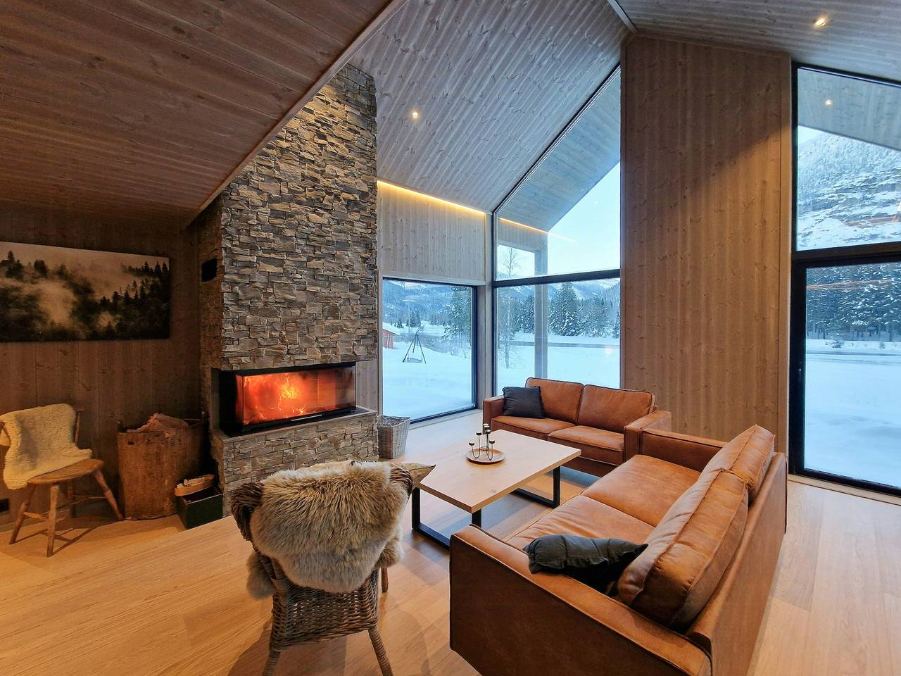 Hütte mit Steg am Fluss Otra im Setesdal in Bygland