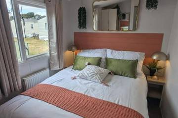 Static Caravan for 8 People in Milford-on-Sea, New Forest, Photo 1