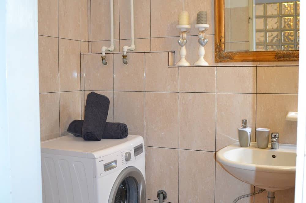 Ganze Wohnung, Green island - Duplex two bedroom with sea view in Zadar (Kommun), Otok Molat