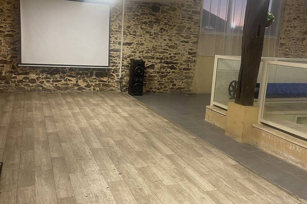 Appartement avec sa Dépendance pour vos petites fêtes privées in Saint-Philbert-de-Bouaine, Vallée de la Loire