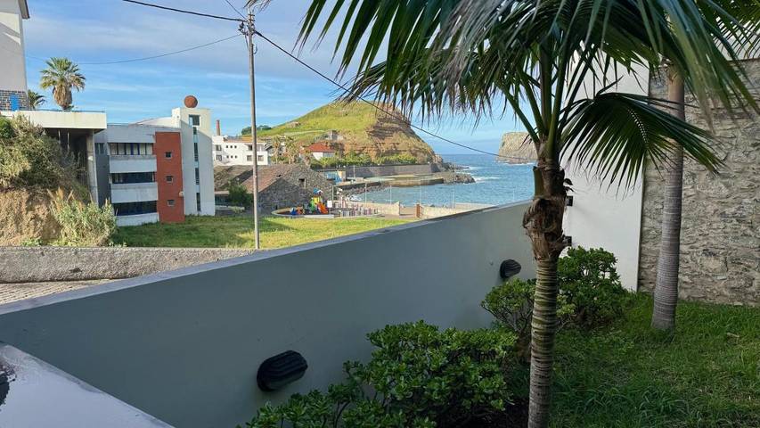 Casa de férias para 4 pessoas, com jardim e vista em Porto da Cruz