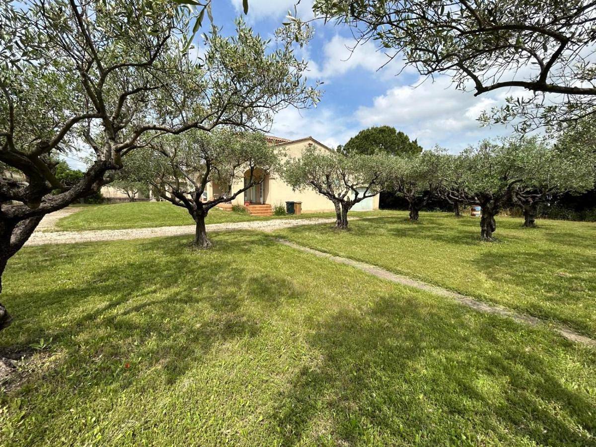 Three-Bedroom Villa in Orange, Vaucluse