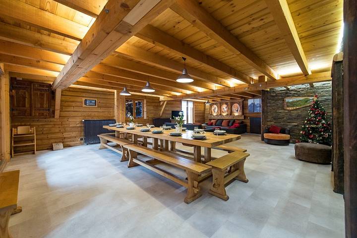 Chalet pour 15 personnes, avec terrasse, adapté aux familles à Saint-Sorlin-d'Arves - 2