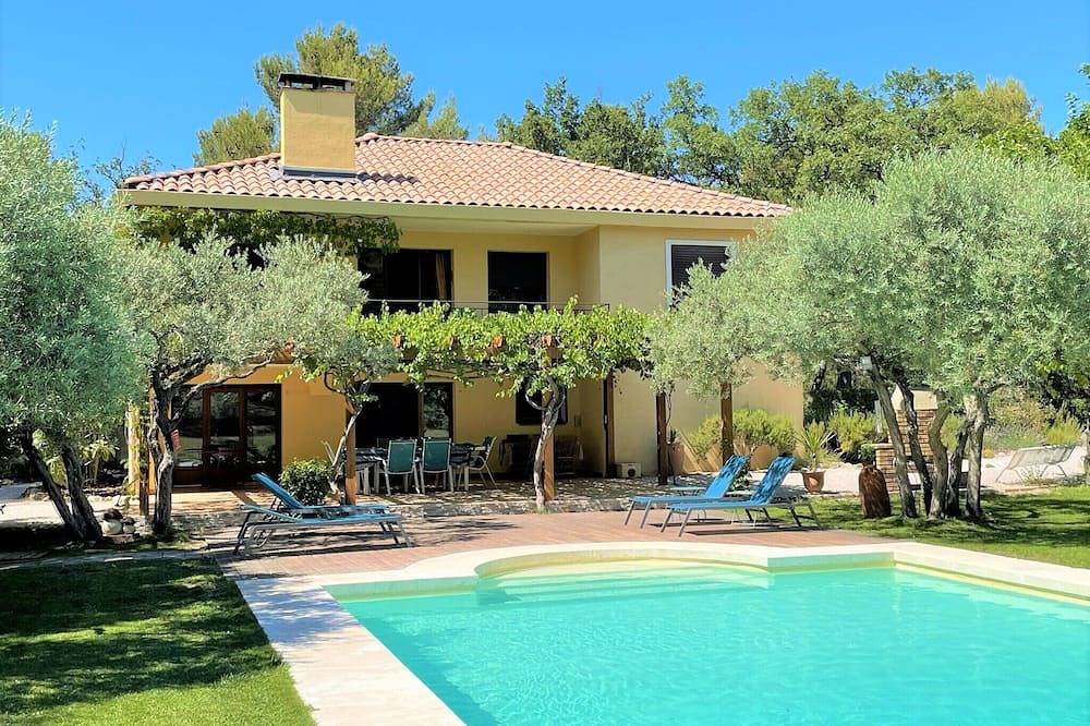 Maison en Provence avec piscine, oliveraie dans un domaine de 3,5 ha in Simiane-Collongue, Côte méditerranéenne (France)