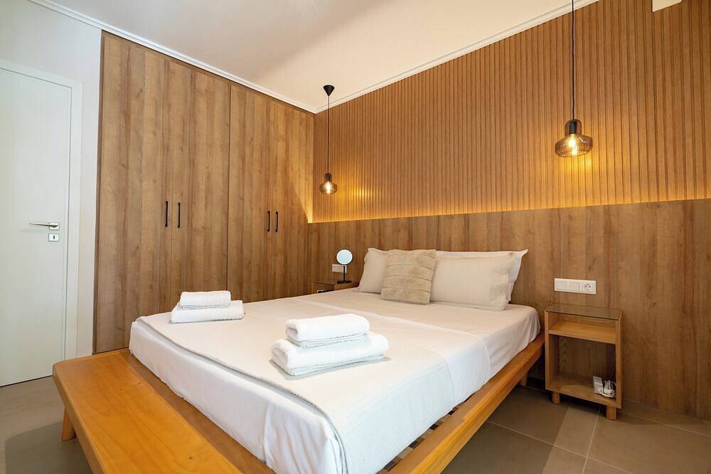 Geheel appartement, Seaview Balcony in Varkiza in Vari, Oostkust Regio Attika