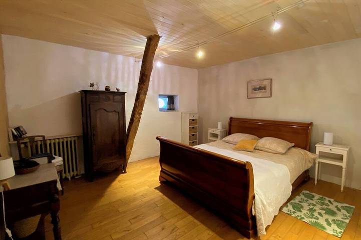 Location de vacances pour 10 personnes, avec jardin et piscine, animaux acceptés à Loubejac - 3