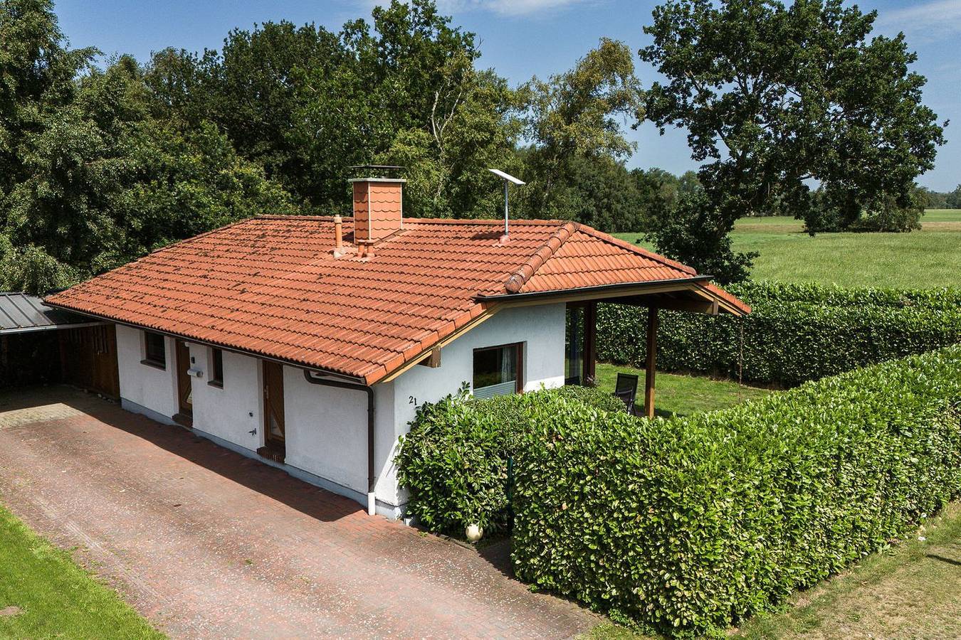 Haus Vier-Pfoten – Ferienhaus an der Nordsee mit eingezäunten Garten in Sehestedt (Jade), Jade