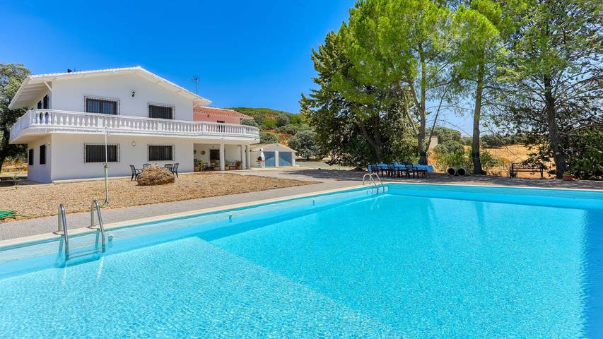 Chalet para 13 personas, con balcón/terraza y piscina en Provincia de Granada - 2