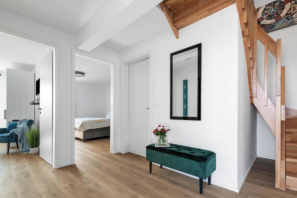 Ganze Wohnung, Sloop-Lounge - Kamin, Infrarot-Sauna, Wannenbad, Duschbad, Balkon, 2 Etagen in Olpenitz, Kappeln