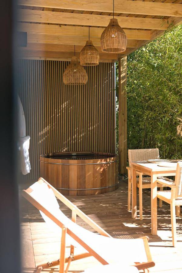 Escapade luxe avec bain nordique privatif au bord du canal in Montcresson, Région de Montargis