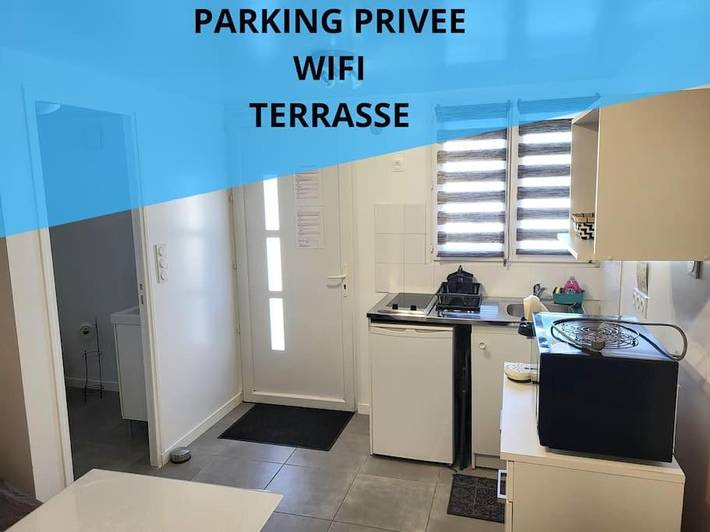 Gîte pour 4 personnes, avec terrasse à Claye-Souilly