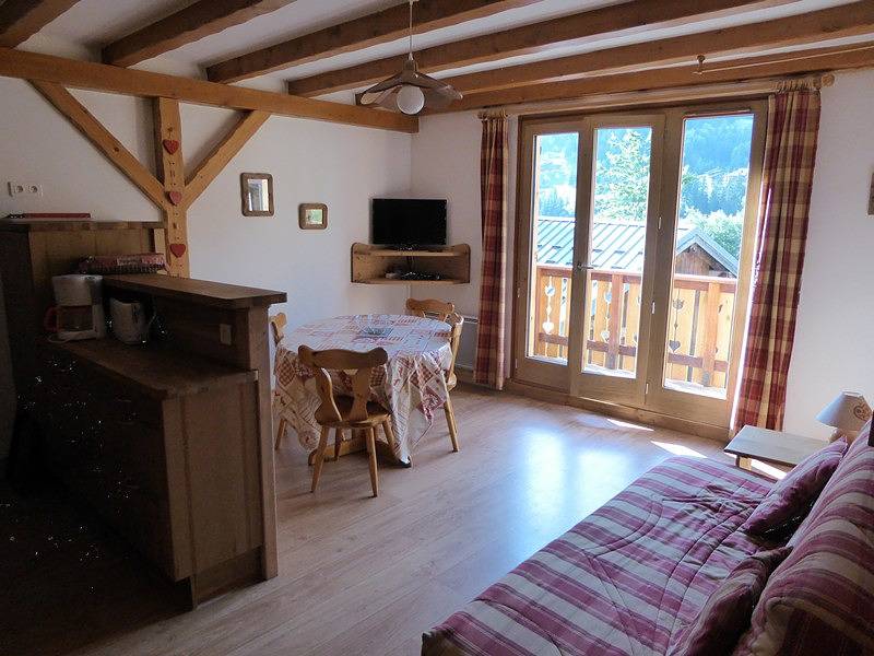 Entire holiday apartment, Le Valmorel - Individual chalet, peaceful atmosphere with a beautiful view in Valmorel, Les Avanchers-Valmorel