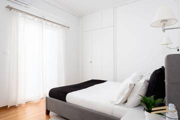 Villa for 3 Guests in Acropolis, Athens Centre, Picture 4