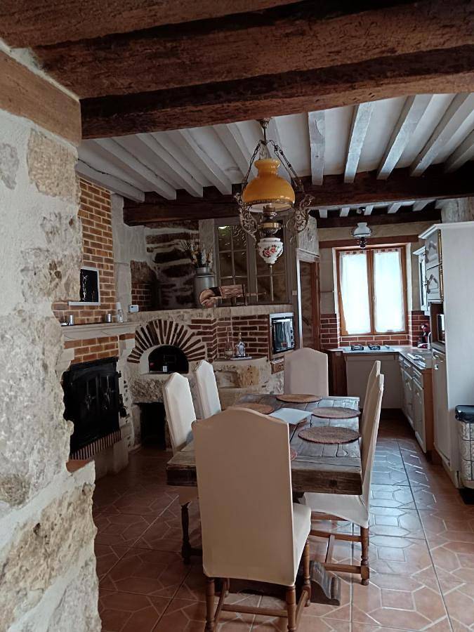 Location de vacances pour 5 personnes, avec terrasse et vue, animaux acceptés à Gray - 4
